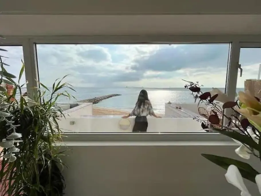 Beach Front Apartment Γιβραλτάρ
