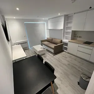Modern Studio In Appartamento