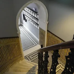 Fabulous Centre - Grand House Apartment