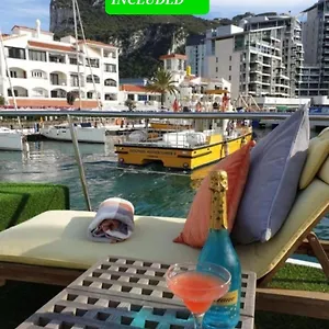 Bateau-hôtel Jasmine Coral Jay Boutique Boatel Ocean Village, Gibraltar